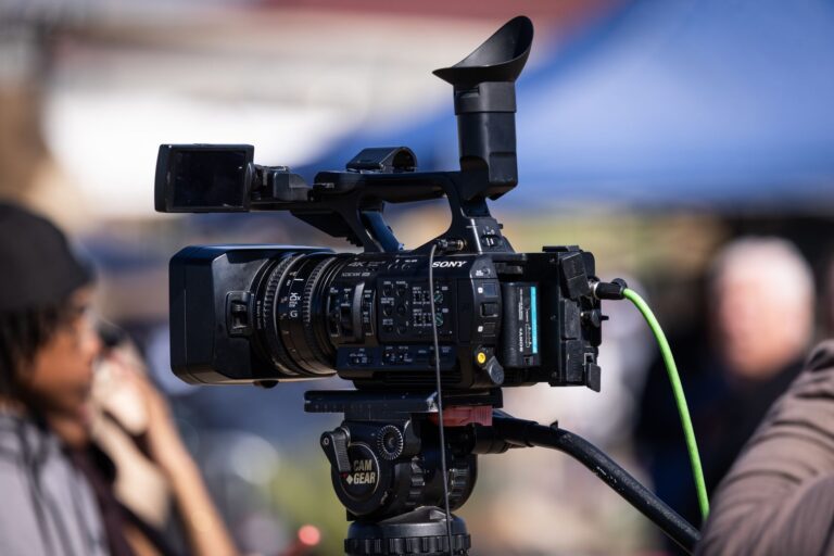 Qu&rsquo;est-ce que le cinéma expérimental et comment s&rsquo;incarne-t-il ?